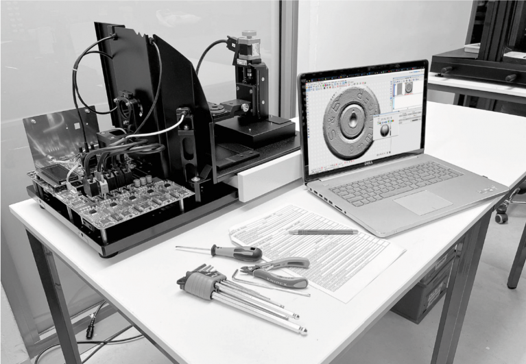 TECHNICKÝ KONZULTANT/ FIELD ENGINEER